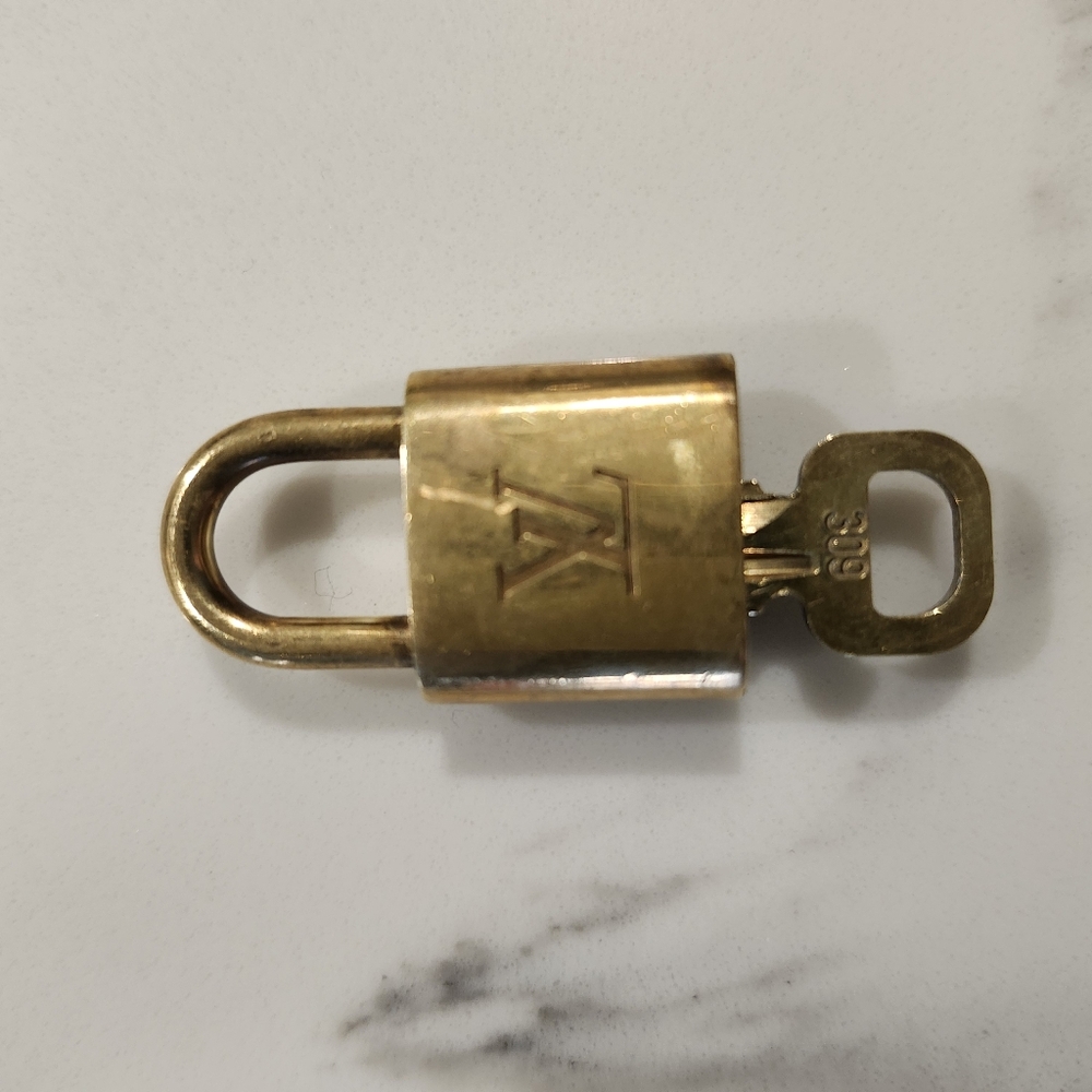 Louis Vuitton Lock and Key Set #309